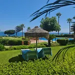 Molinos On The Beachfront With Pool Appartement *