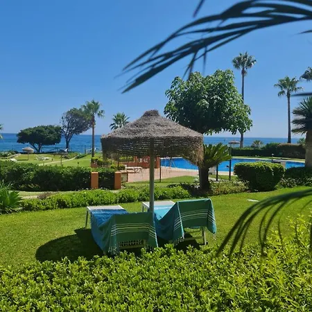 Molinos On The Beachfront With Pool Apartman *