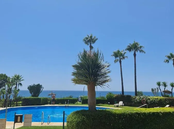 Lägenhet Molinos On The Beachfront With Pool *