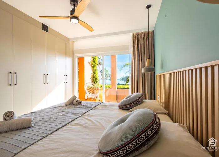 Molinos On The Beachfront With Pool Apartment